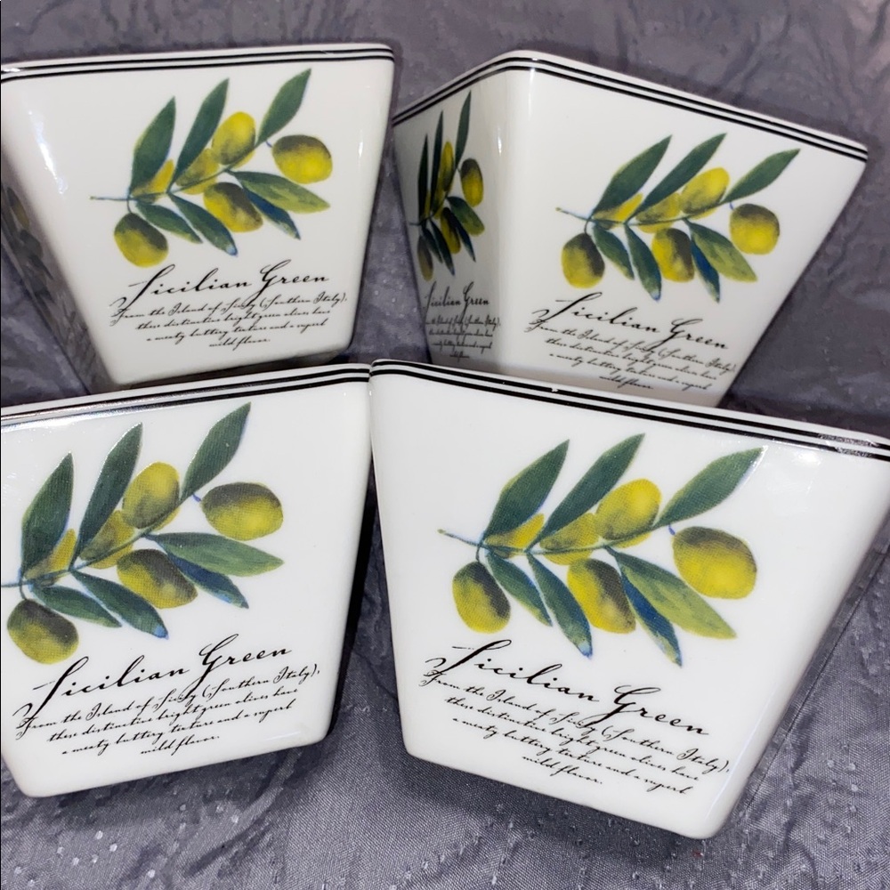 Set Of 4 Ciroa Square “Sicilian Green” Appetizer or Snack Bowls